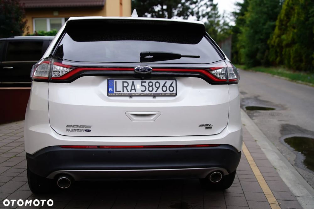 Ford Edge - 2