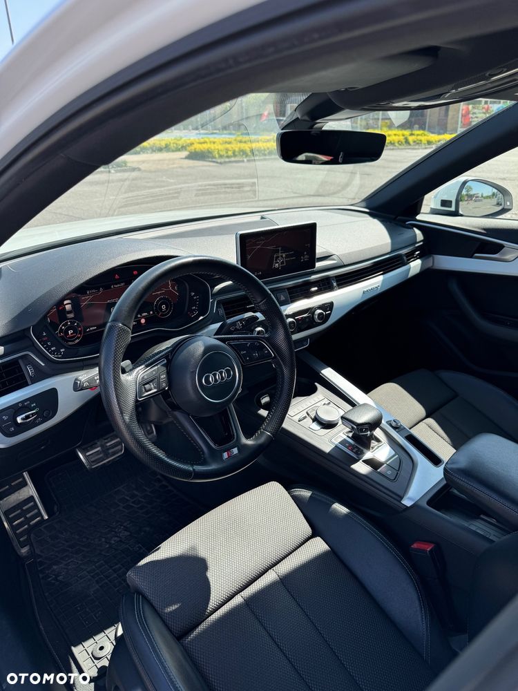 Audi A4 Limousine - 9