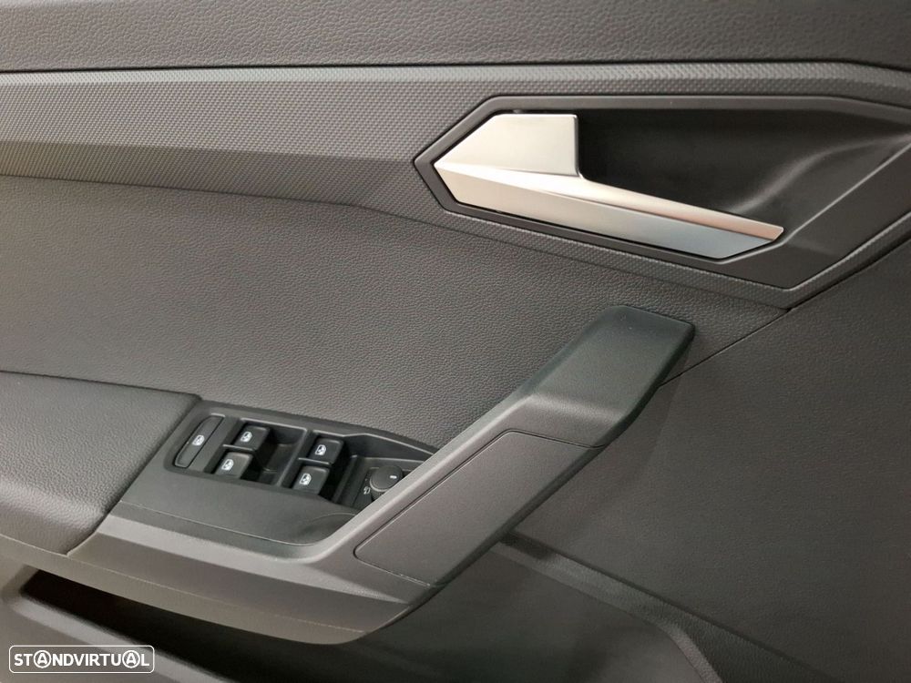 SEAT Arona 1.0 TSI Style DSG - 22