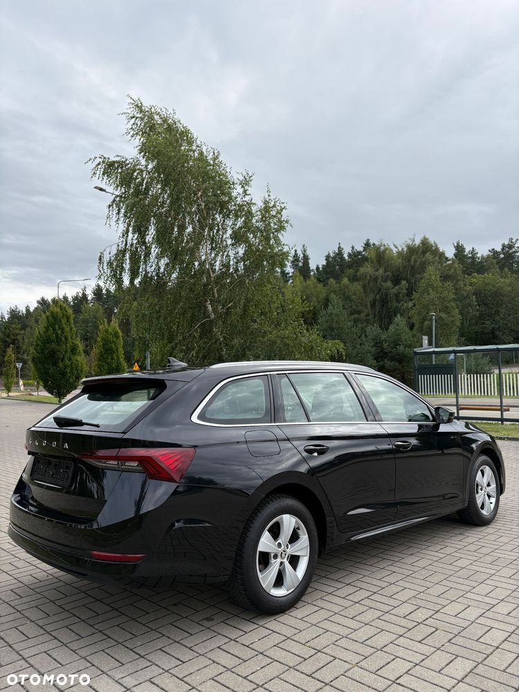 Skoda Octavia 2.0 TDI Style DSG - 7