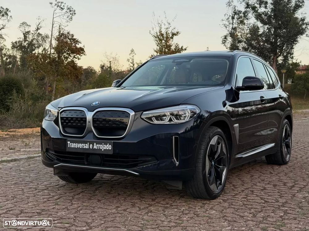 BMW iX3