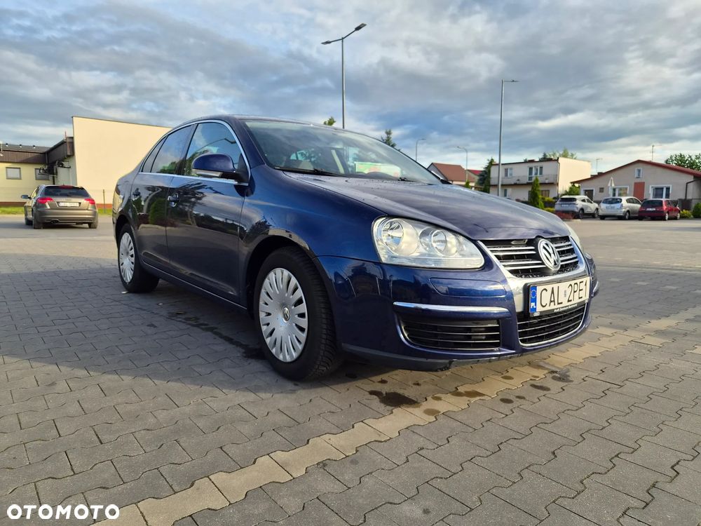 Volkswagen Jetta 1.6 Comfortline - 3