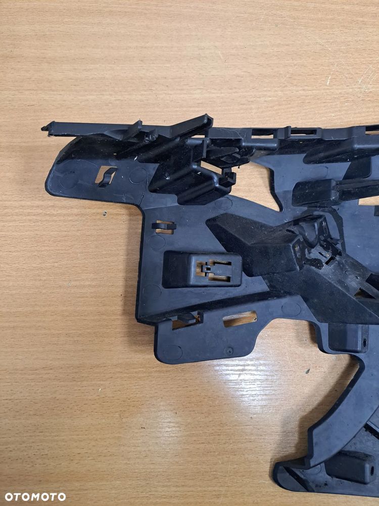 VOLVO V60 S60 ŚLIZG WSPORNIK ZDERZAKA PRAWY 31323426 - 9