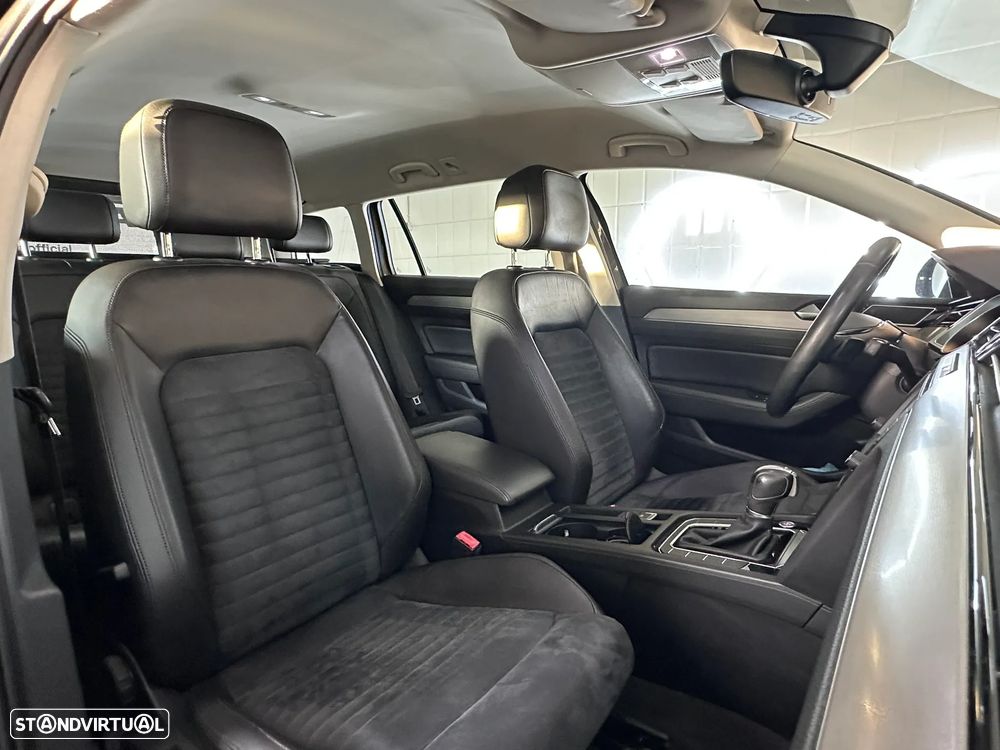VW Passat Variant 2.0 TDI Highline DSG - 16