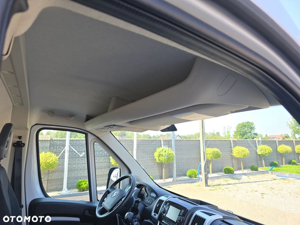 Fiat DUCATO L4H2 MAXI KOŁA16 Cali SILNIK IVECO 2,3 140KM 85 Tyś km SERWIS DO OSTATNIEGO Km ASO FIAT SALON POLSKA BOGATA OPCJA WYPOSAŻENIA  TEMPOMAT KAMERA COFANIA AIR-BAG x2 KLIMA - 33