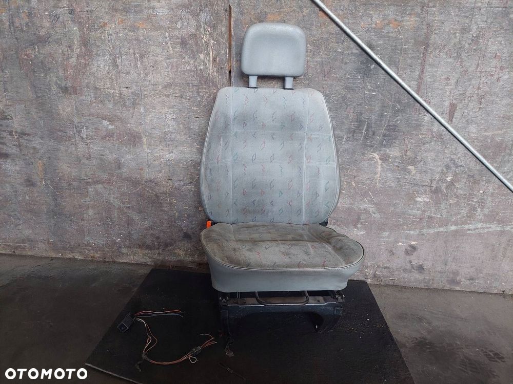 FOTEL LEWY PRZÓD VOLKSWAGEN TRANSPORTER T4 - 1