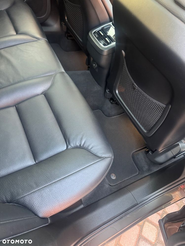 Volvo XC 60 B4 D Inscription - 15