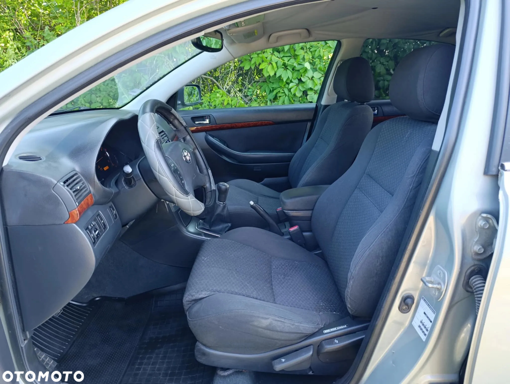 Toyota Avensis - 8