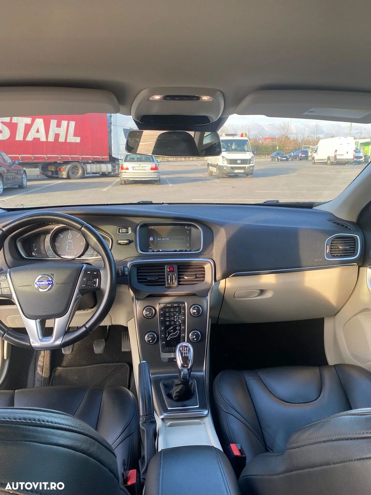 Volvo V40 D2 - 6