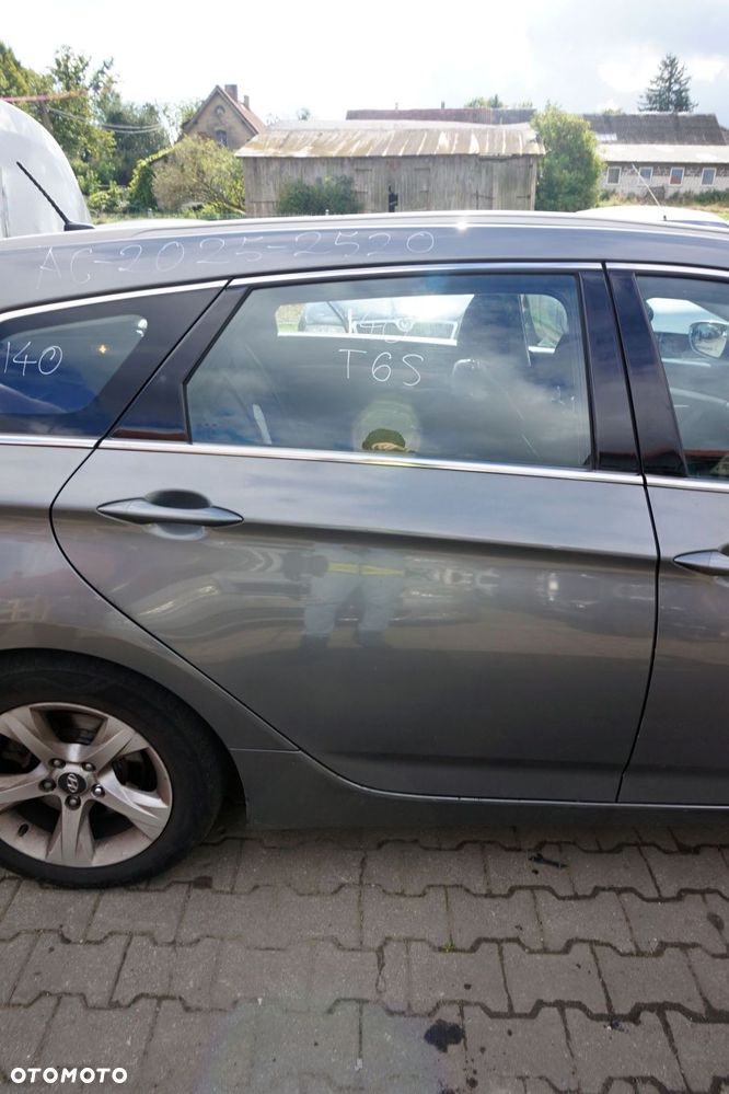 DRZWI TYLNE PRAWE I40 VF KOMBI T6S  SZARY HYUNDAI 2011-2014 - 1