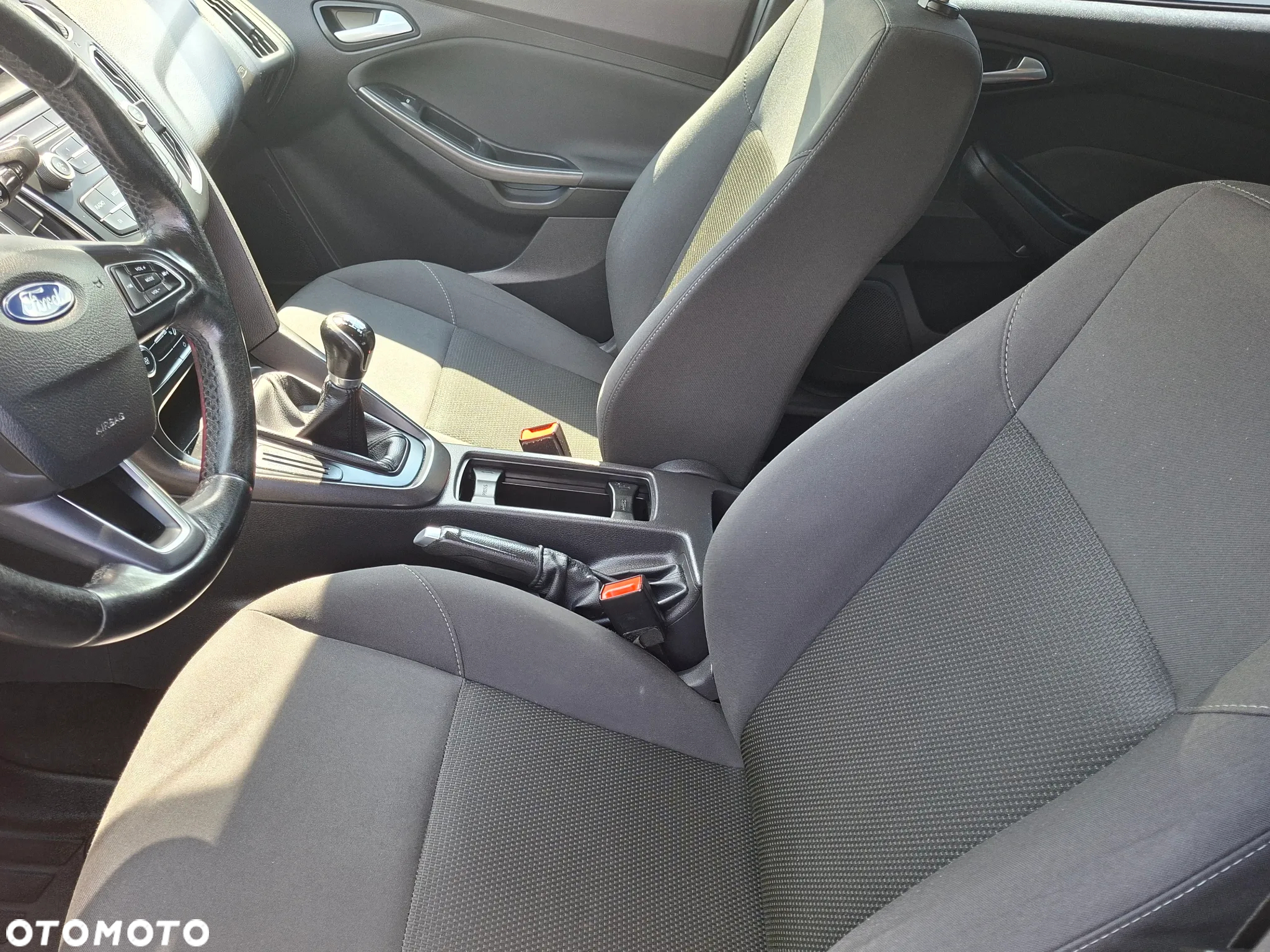 Ford Focus 1.6 Trend - 9