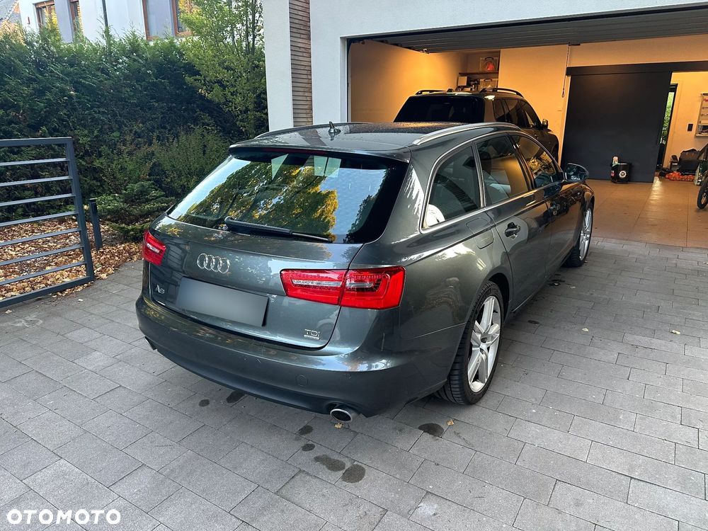 Audi A6 - 6