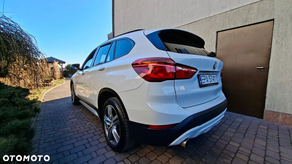 BMW X1 xDrive18d Sport - 6