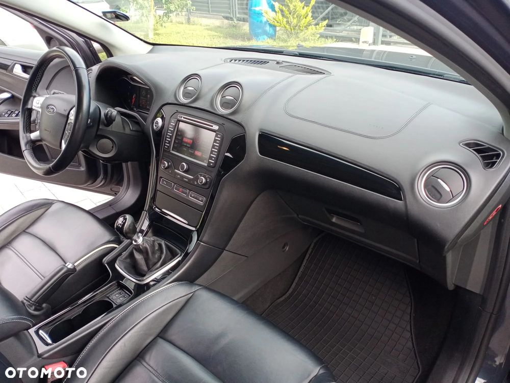 Ford Mondeo 2.0 TDCi Titanium X - 18