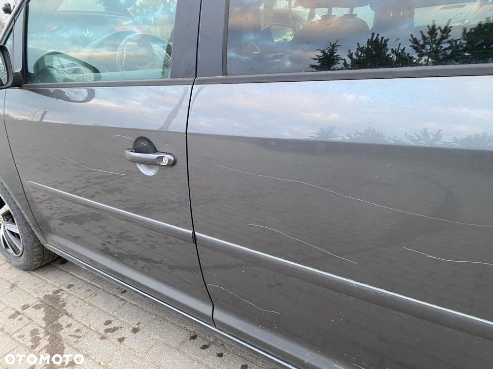 Volkswagen Touran 1.6 TDI DPF DSG Comfortline - 8