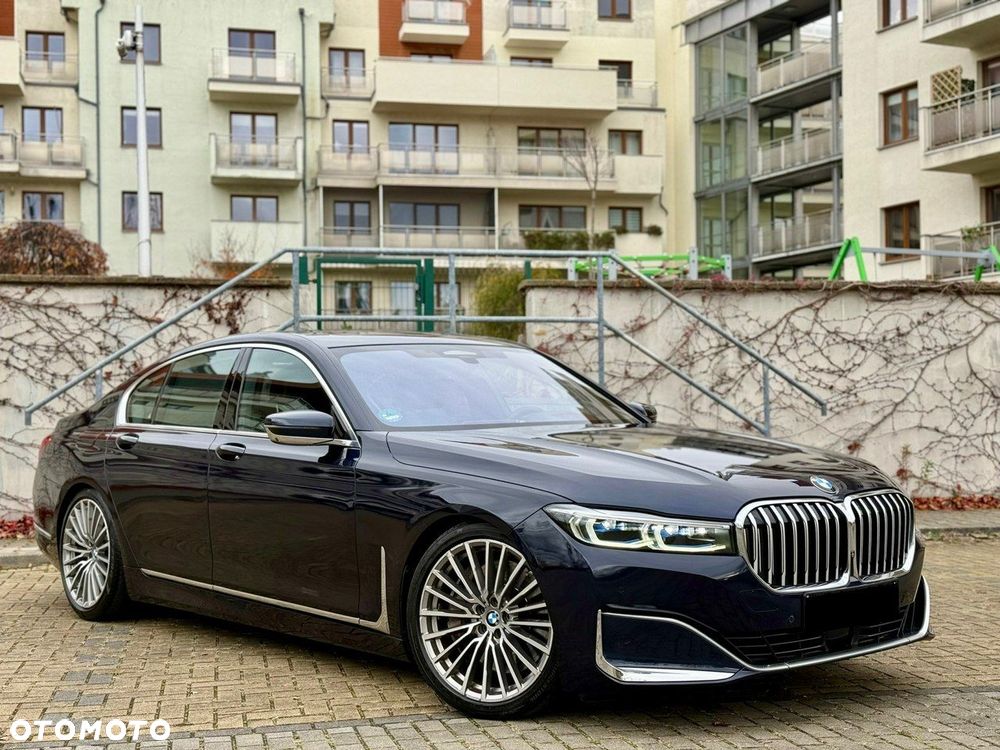 BMW Seria 7 750i xDrive sport - 4