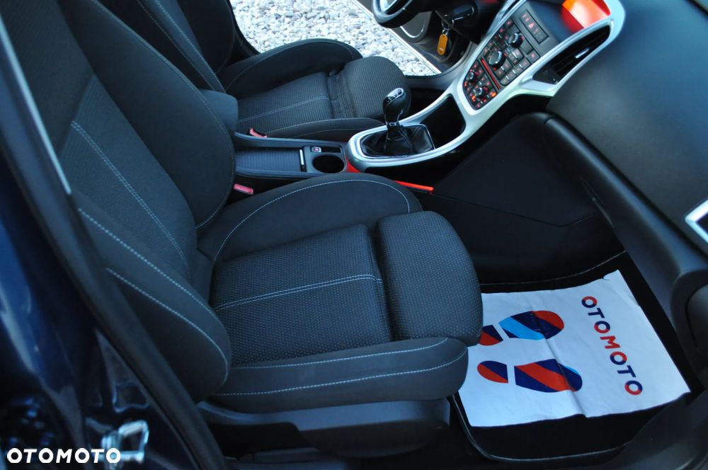 Opel Astra 1.4 Turbo Sport - 29