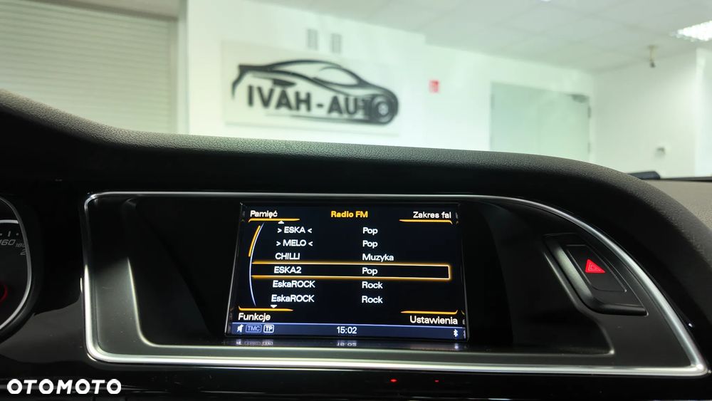 Audi RS4 Avant Standard - 27