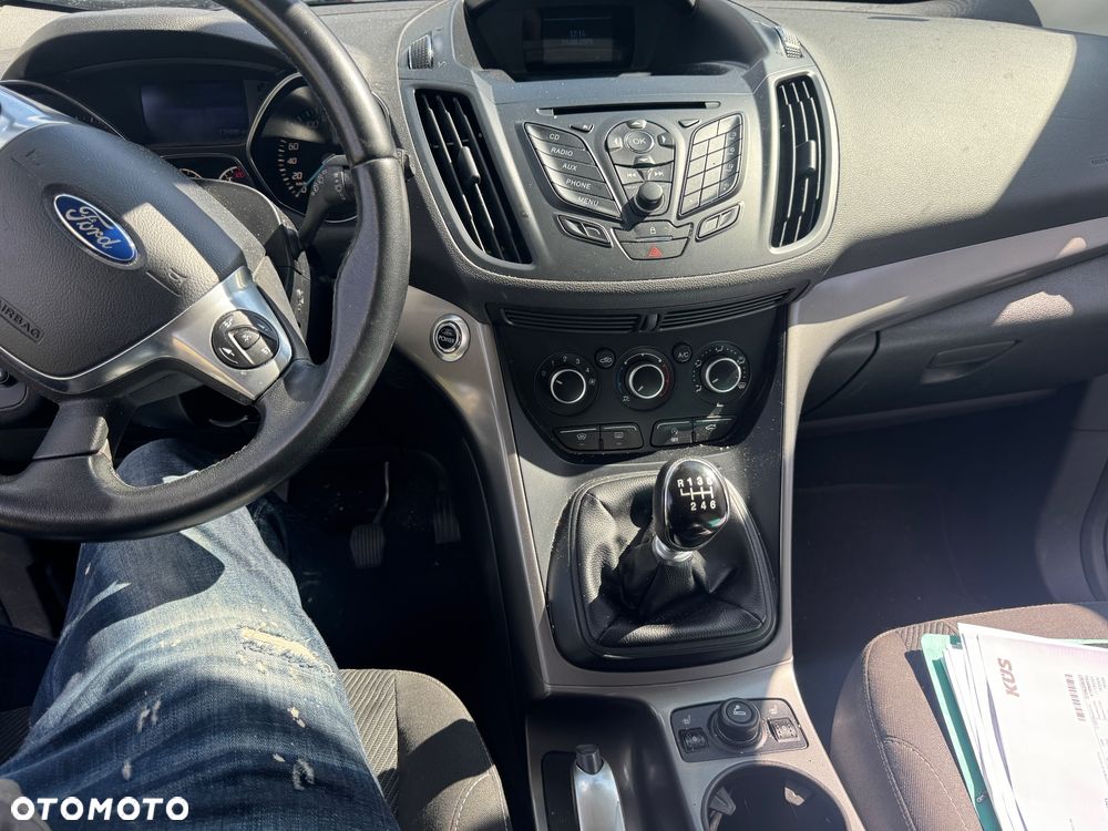 Ford Kuga 1.6 EcoBoost 2x4 Trend - 12