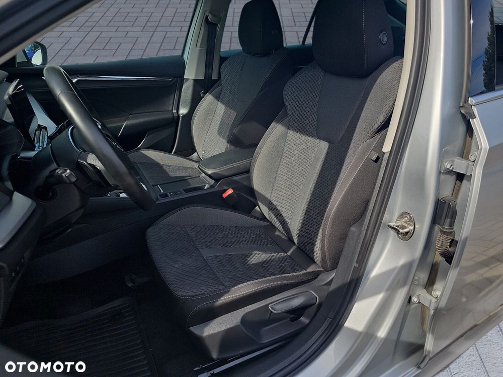 Skoda Octavia 2.0 TSI 4x4 Style DSG - 6