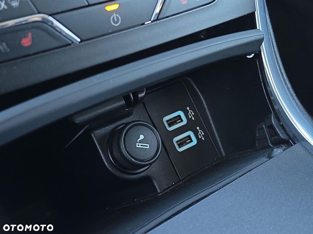 Ford S-Max 2.0 EcoBlue Titanium - 23