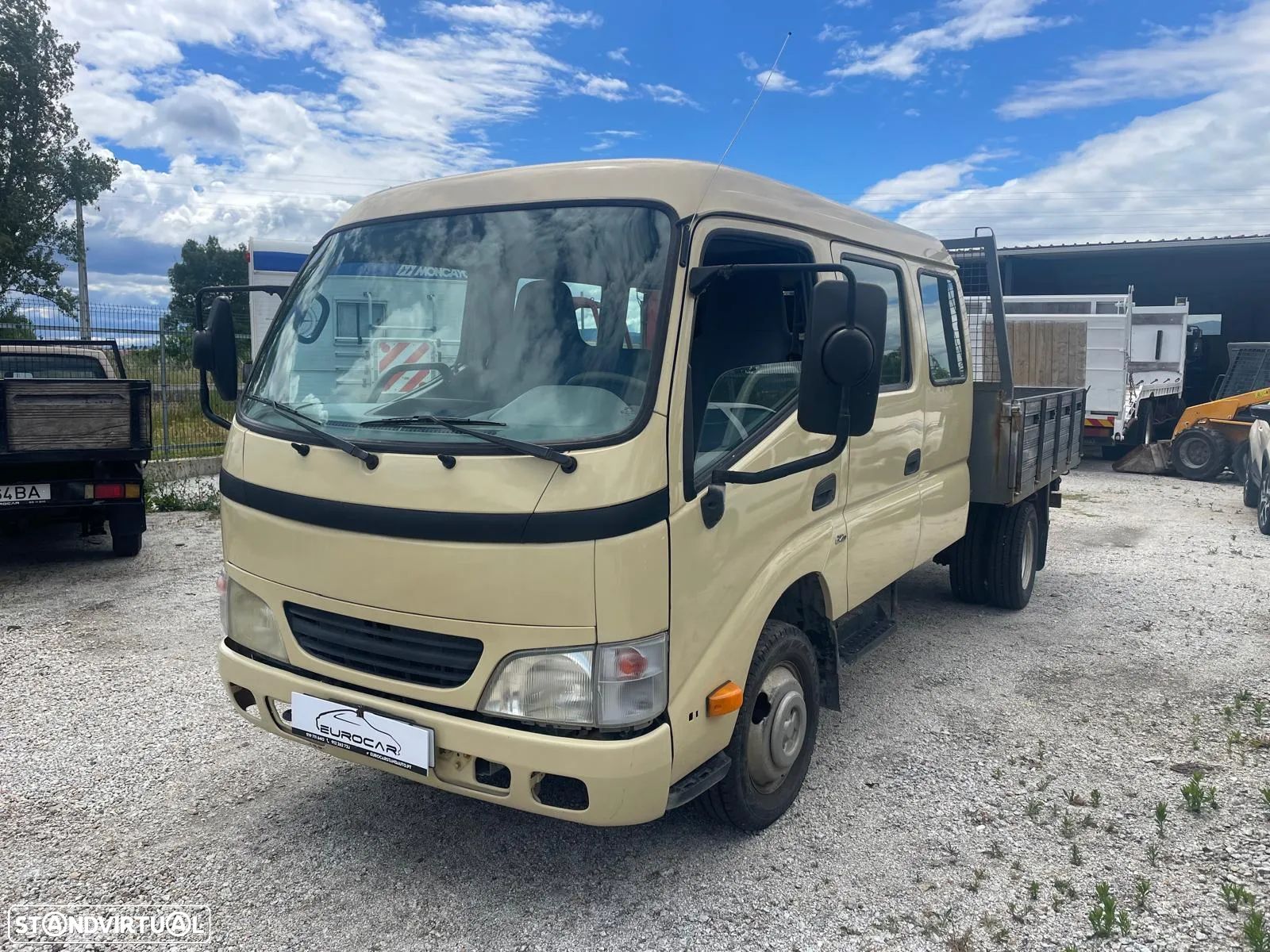 Toyota Dyna 2.5 D-4D Cab. Tripla - 1