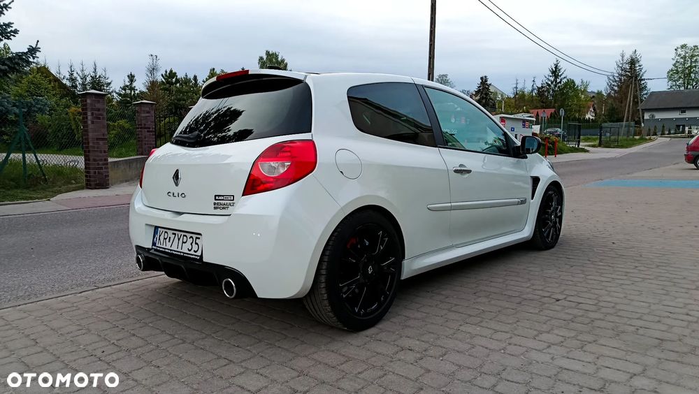 Renault Clio 2.0 16V Sport - 5