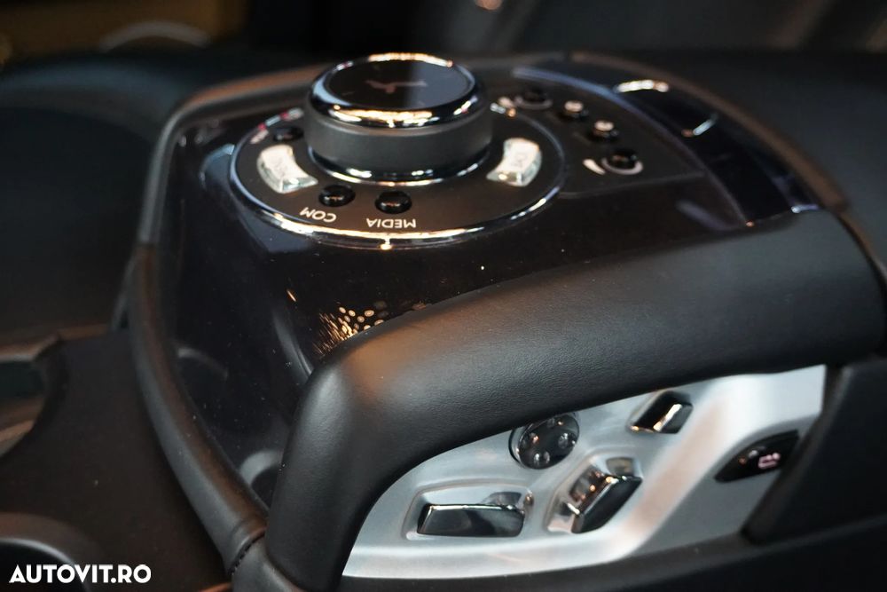 Rolls-Royce Ghost - 28