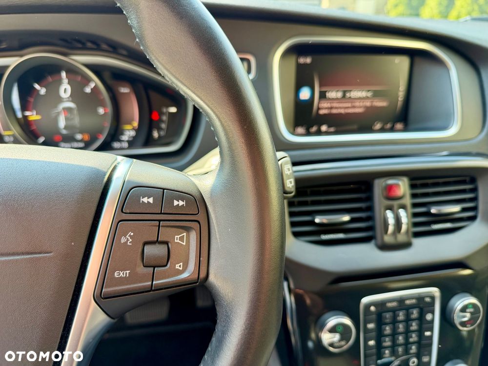 Volvo V40 Cross Country D3 Geartronic Momentum - 18