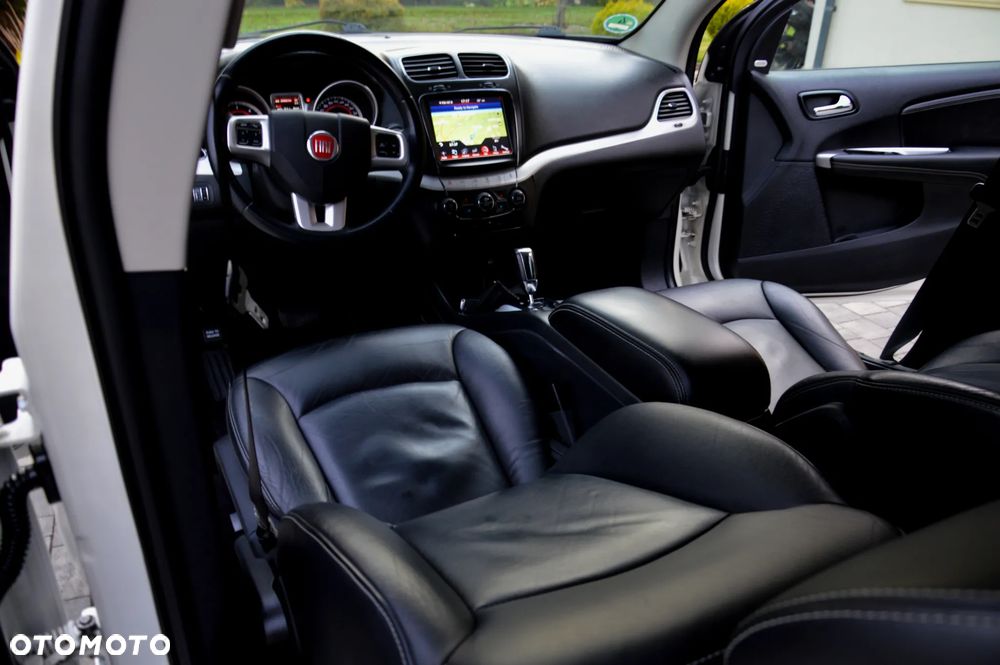 Fiat Freemont 2.0 Multijet 16V DPF Automatik Allrad Black Code - 25