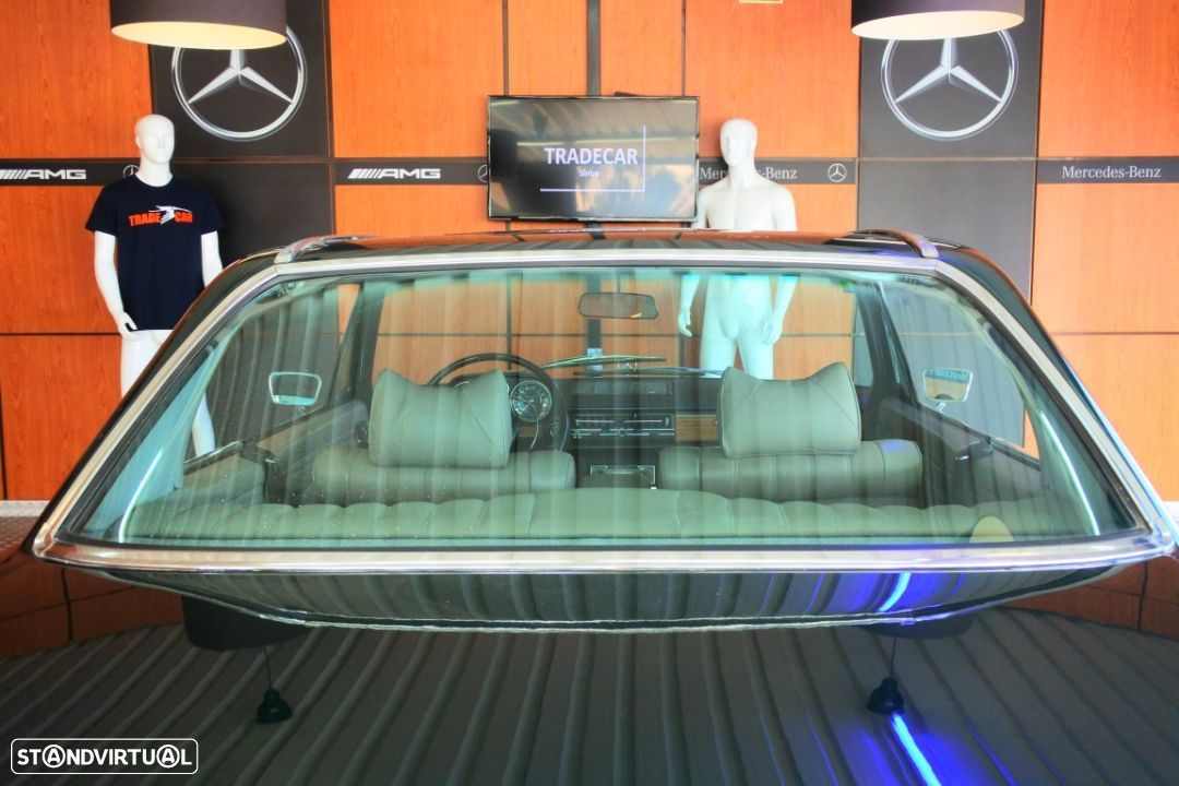 Mercedes-Benz 250 - 40