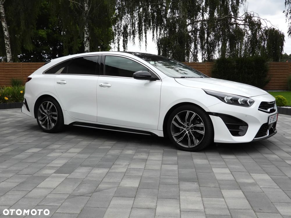 Kia ProCeed 1.5 T-GDI DCT7 OPF GT LINE - 25