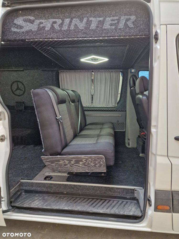 Mercedes-Benz Sprinter - 8