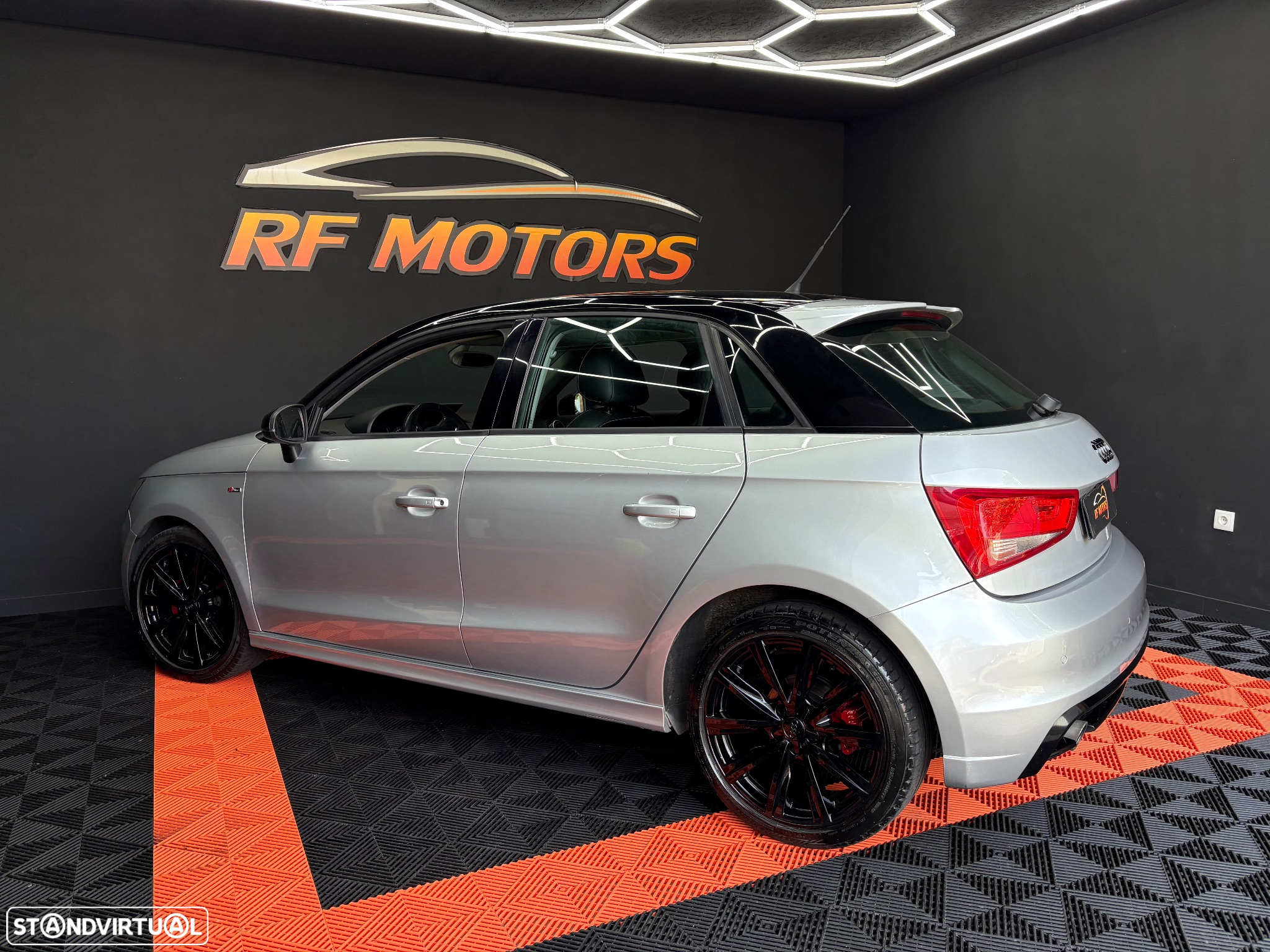 Audi A1 Sportback 1.6 TDI S-line - 27