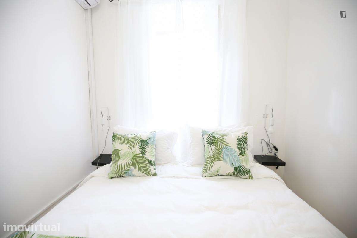 Quarto - localizado em São Bento Lisbon - Grande imagem: 4/32