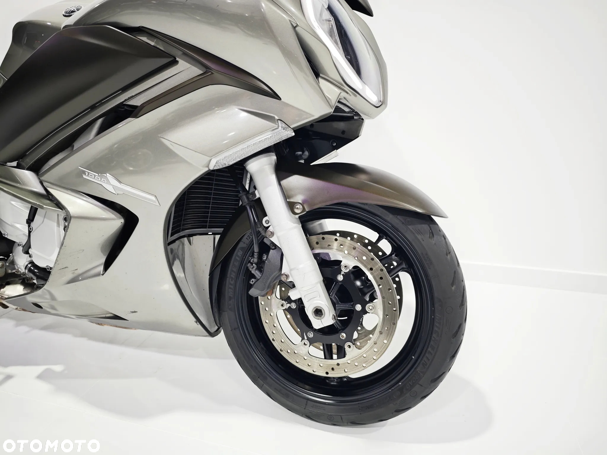 Yamaha FJR - 8