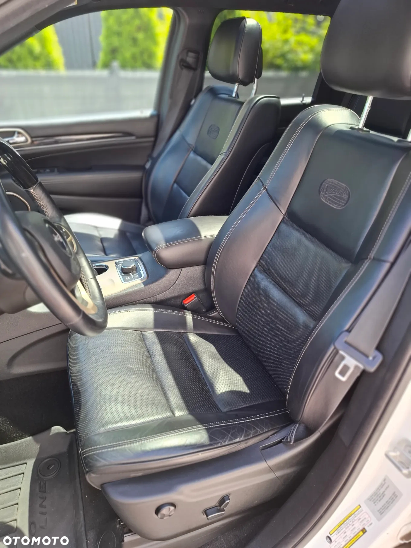 Jeep Grand Cherokee 5.7 V8 HEMI Overland - 11