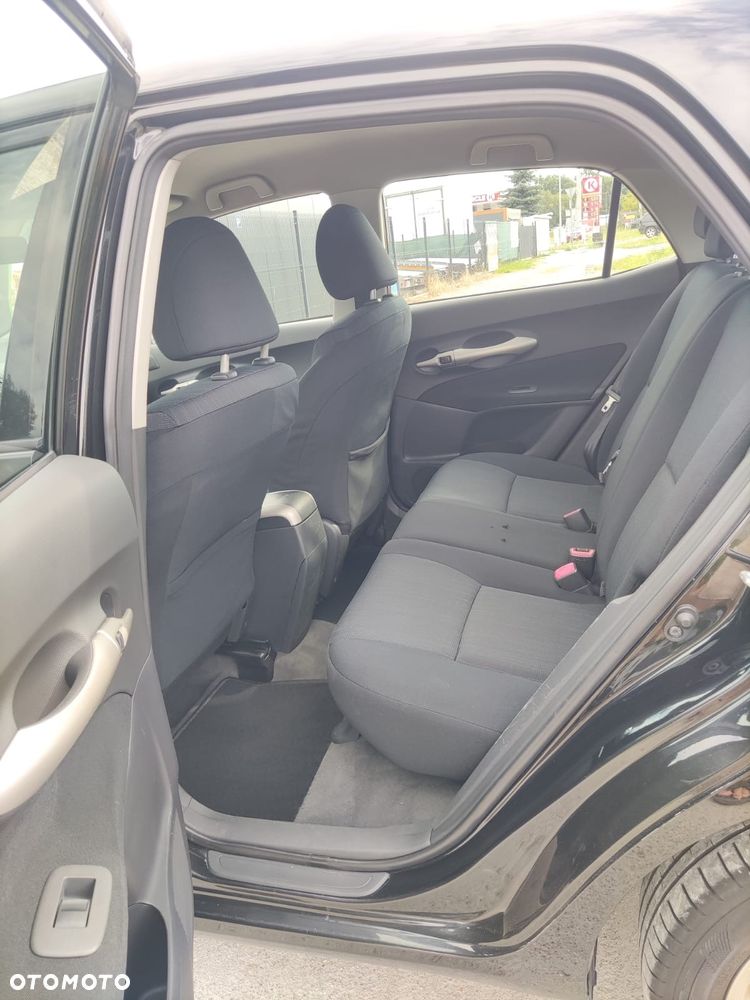 Toyota Auris 1.6 VVT-i Executive - 16