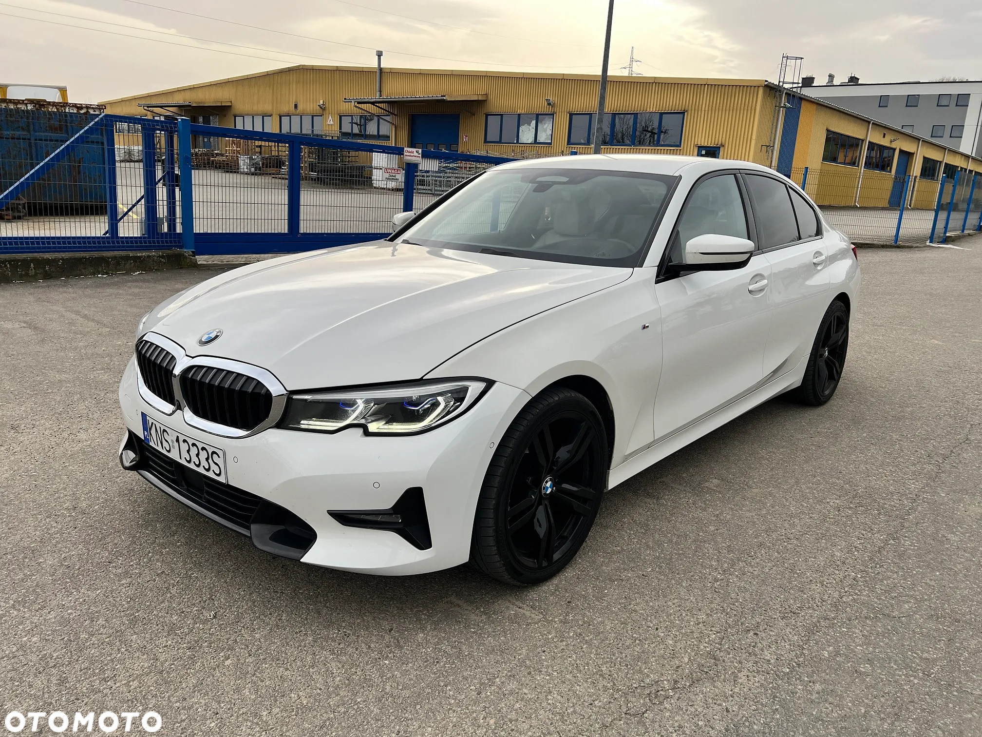 BMW Seria 3 320d xDrive Sport Line - 2