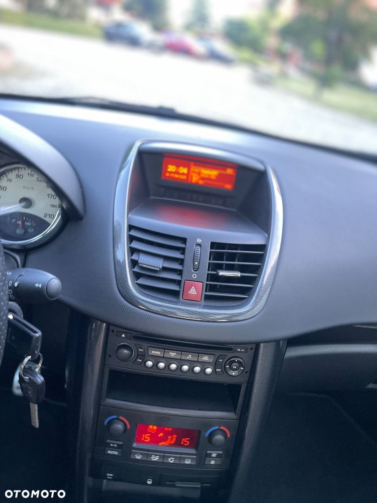 Peugeot 207 1.6 THP Platinum - 32