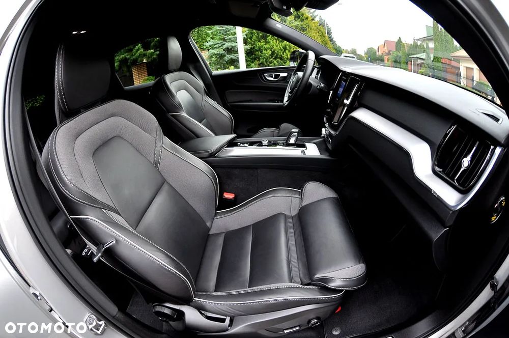 Volvo XC 60 B4 D Geartronic RDesign - 24