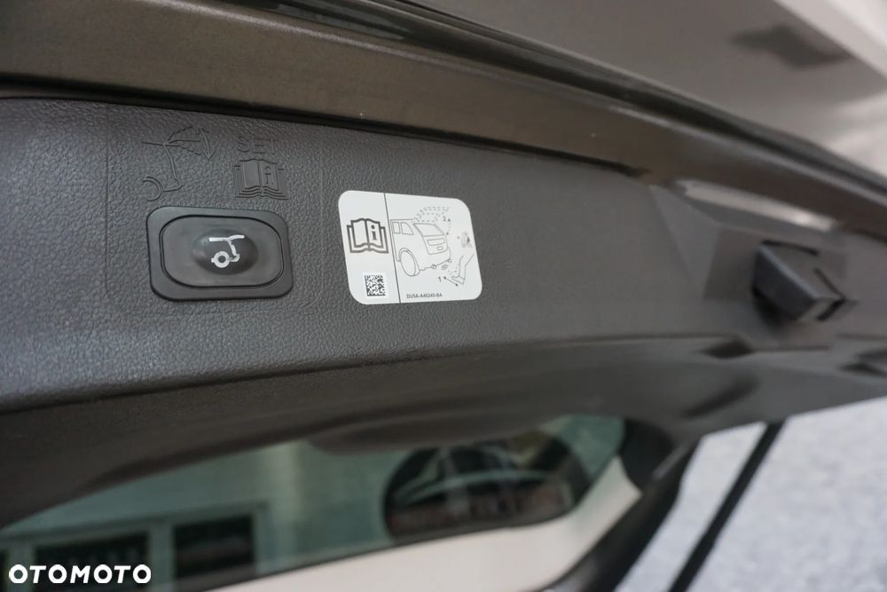 Ford Kuga - 21