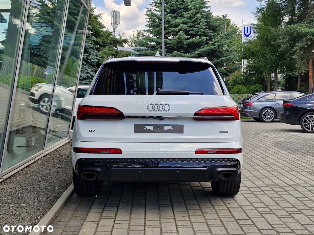 Audi Q7 - 10