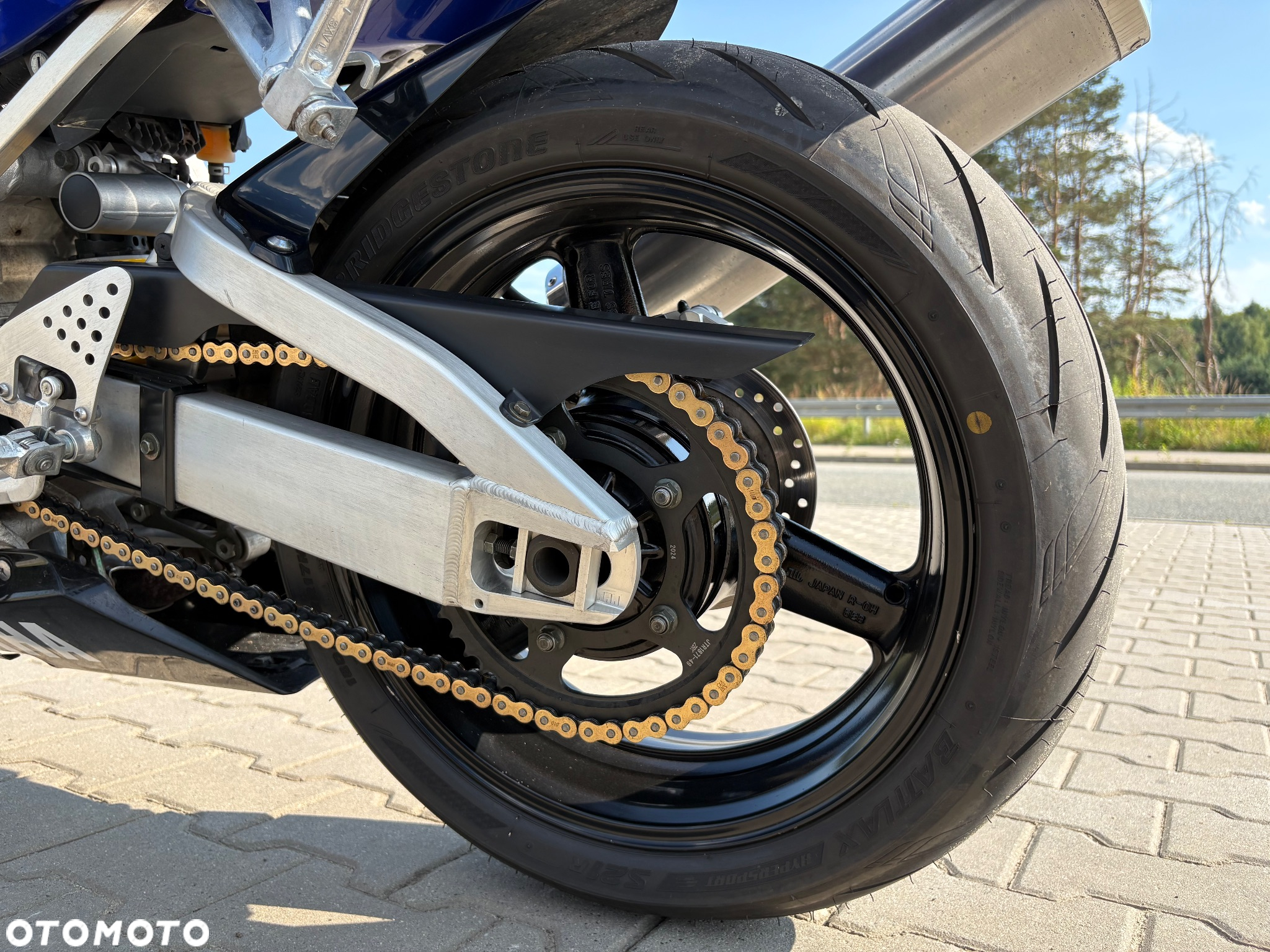 Yamaha YZF - 9