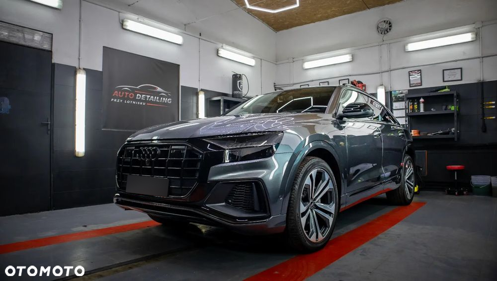 Audi Q8 - 4