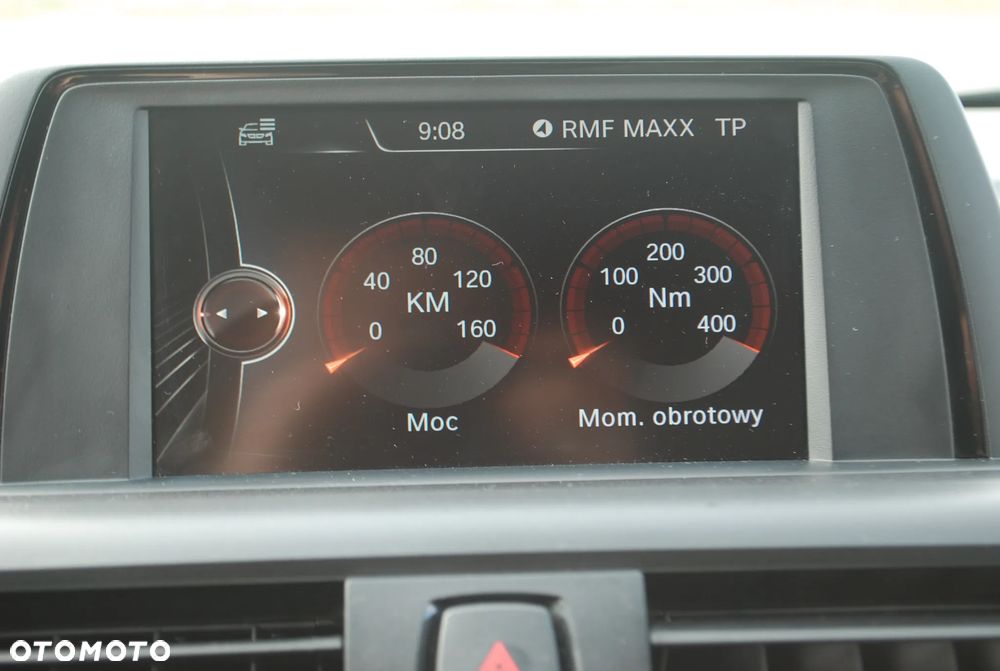 BMW Seria 1 118d Sport Line - 33