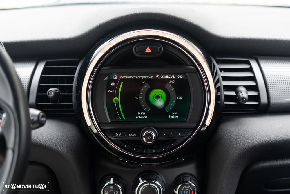 MINI 5 Portas Cooper Premium JCW Auto - 18