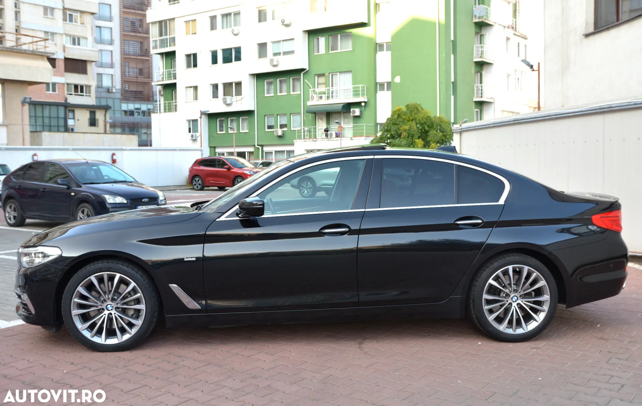 BMW Seria 5 530d xDrive Aut. - 26