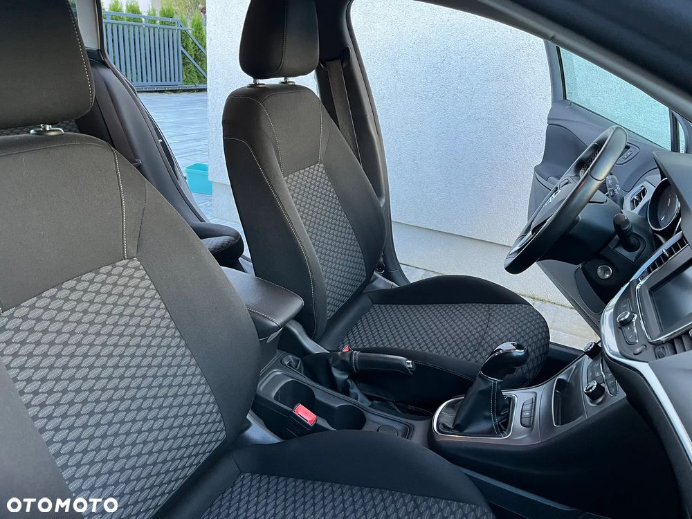 Opel Astra - 24