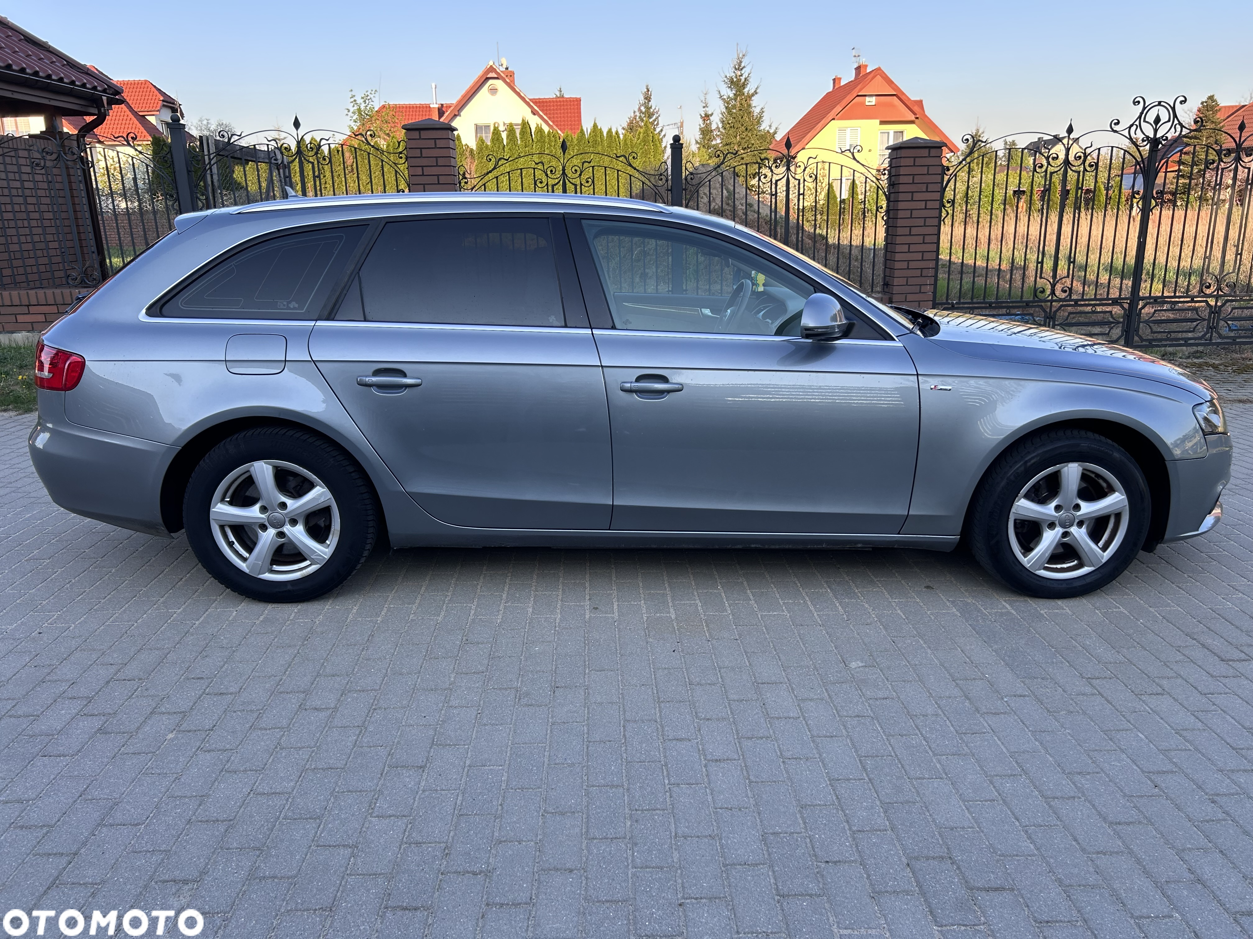 Audi A4 Avant 2.0 TDI DPF multitronic S line Sportpaket - 16